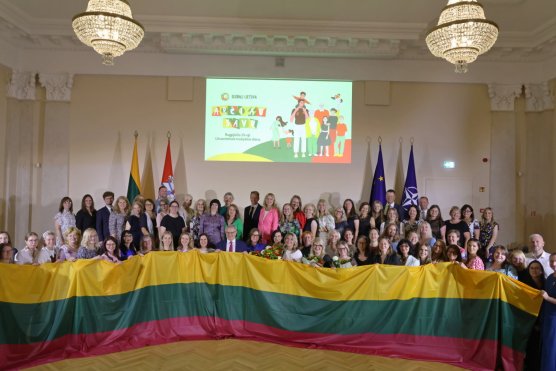 Minint Lituanistinės mokyklos dieną, dėmesys  - lyderystei lituanistiniame švietime
