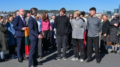 Minister Budrys wishes to the band 'Katarsis' a successful diplomatic mission