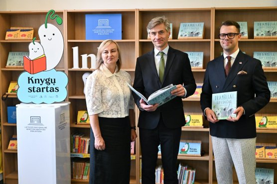 „Knygų starto“ projektas auga: lietuviška knyga pasieks dar daugiau diasporos vaikų