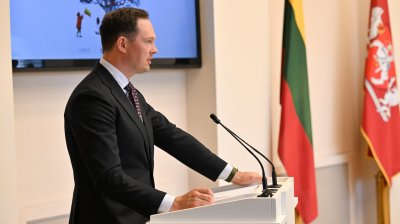 Viceministras K. Vaitiekūnas pasveikino lituanistinių mokyklų bendruomenę