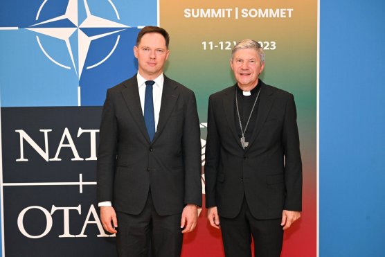 URM lankėsi Lietuvos diasporos sielovada besirūpinančių kunigų delegacija
